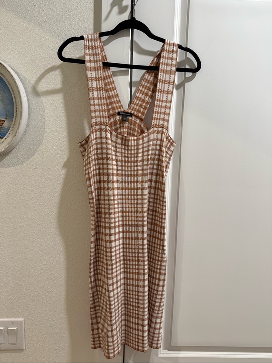 Versona Dresses & Skirts - NWT Versona Brown and White Checked Sleeveless Midi Dress